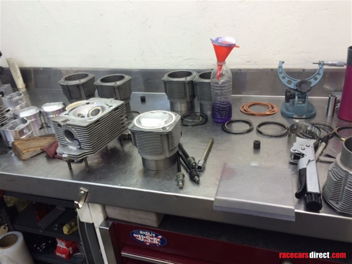 1970-porsche-911t-ground-up-restoration-4-pur