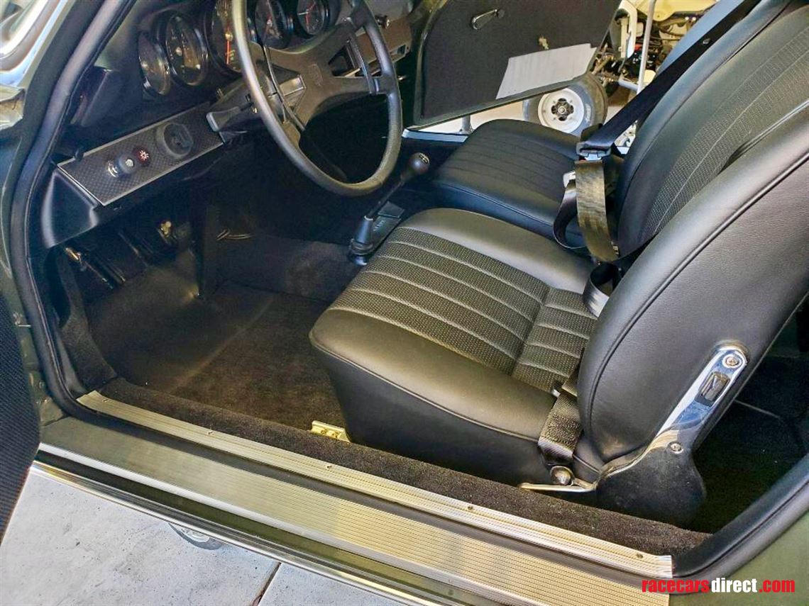 1970-porsche-911t-ground-up-restoration-4-pur