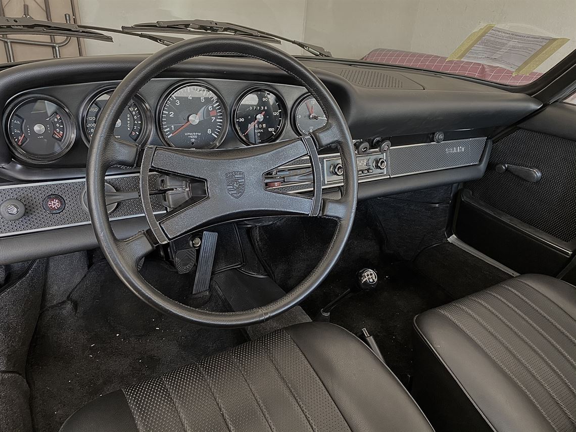 1970-porsche-911t-ground-up-restoration-4-pur