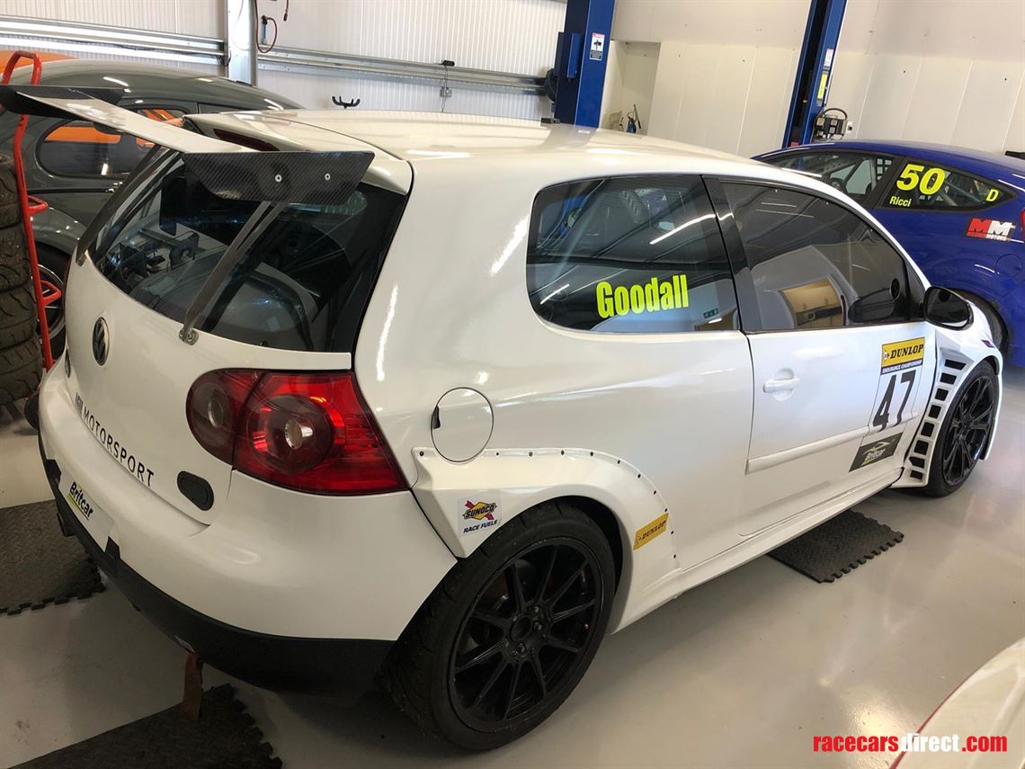 vw-golf-mk5-20fsi-gti