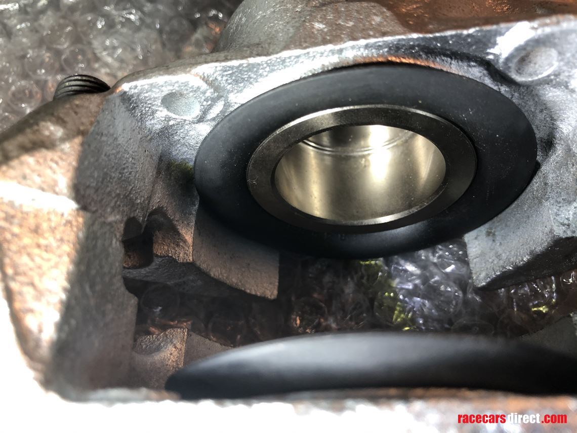 cortina-p14-fia-calipers