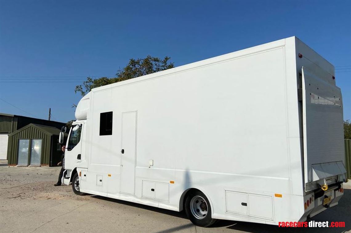 daf-lf-75t-race-transporter-motorhome-sleeps