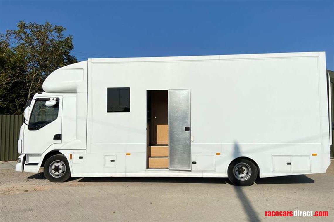 daf-lf-75t-race-transporter-motorhome-sleeps