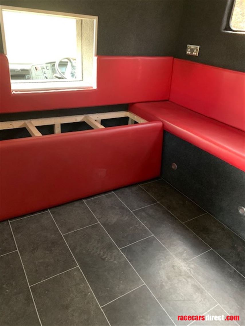 mercedes-race-transporter-with-living-reduced