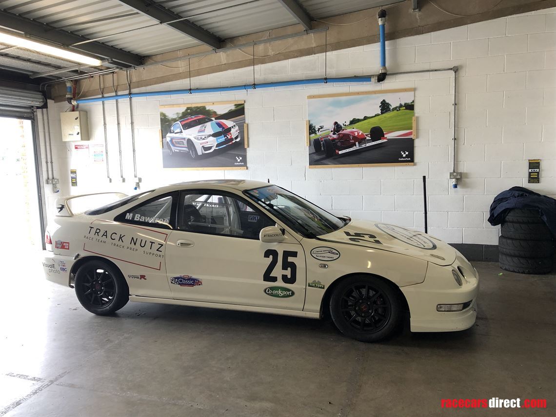 honda-integra-dc2-race-car