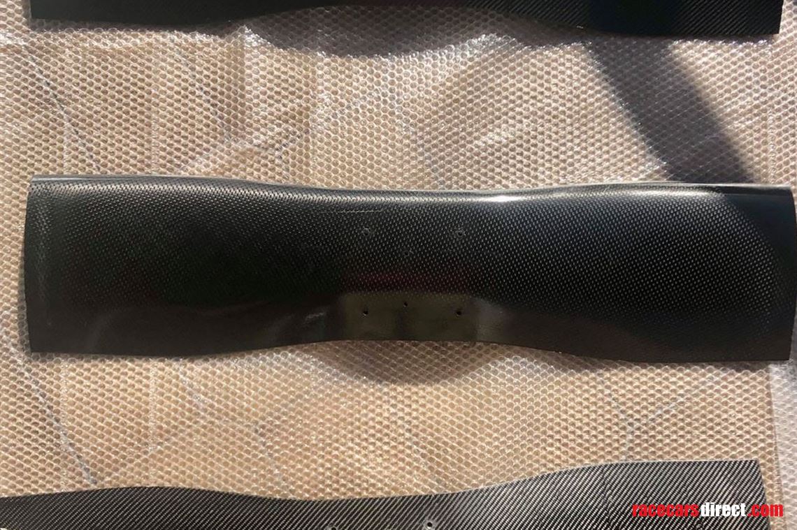 carbon-bodykit-stock-for-formula-master