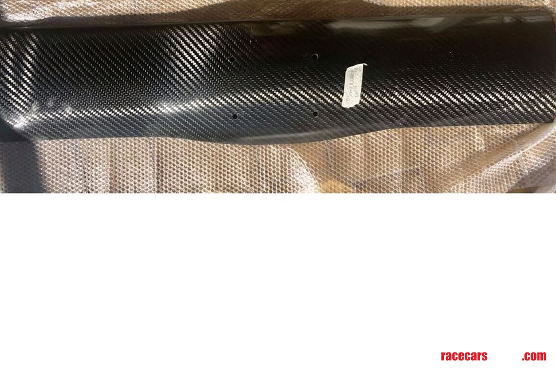 carbon-bodykit-stock-for-formula-master