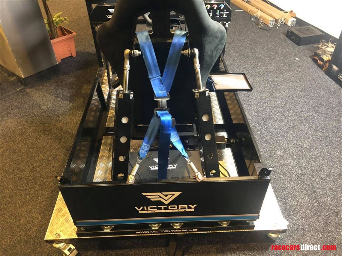 complete-vr-motion-racing-simulator