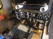 complete-vr-motion-racing-simulator