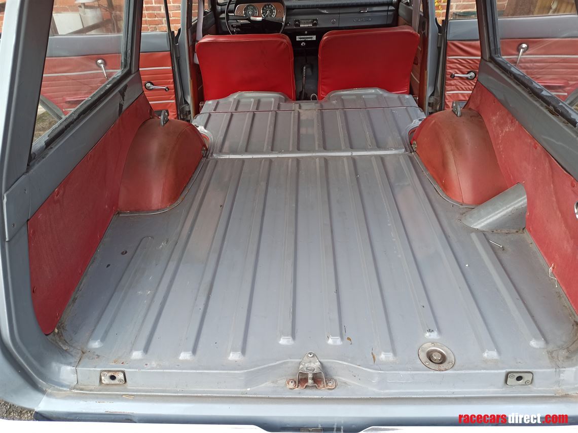 ford-cortina-estate-mk1-pre-airflow-deluxe