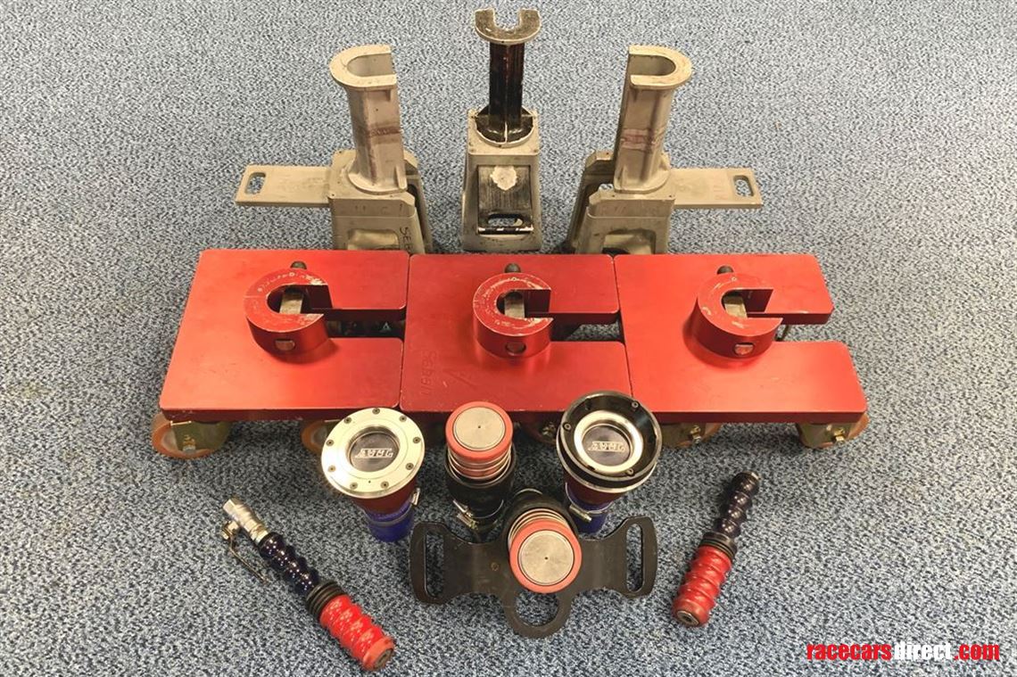 refuelling-probes-elephant-feet-dolly-skates
