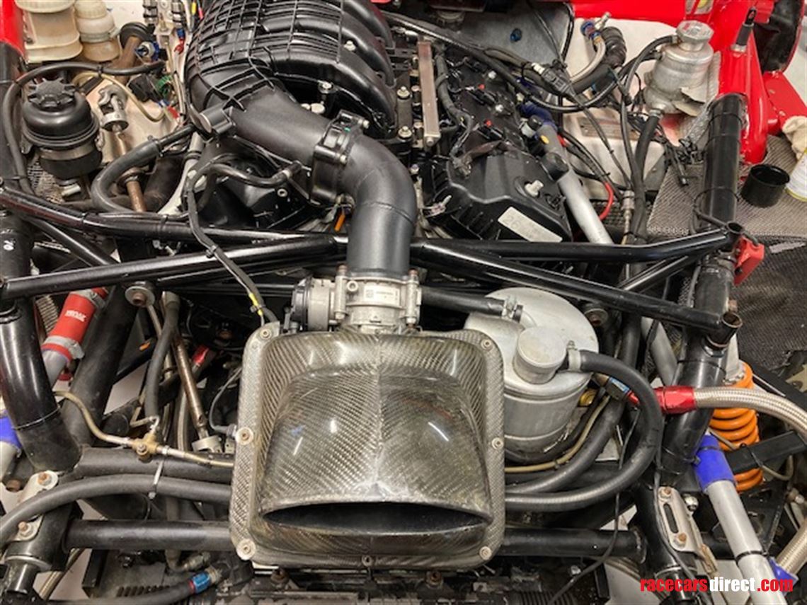 ginetta-g55-gt4-engine-and-gearbox