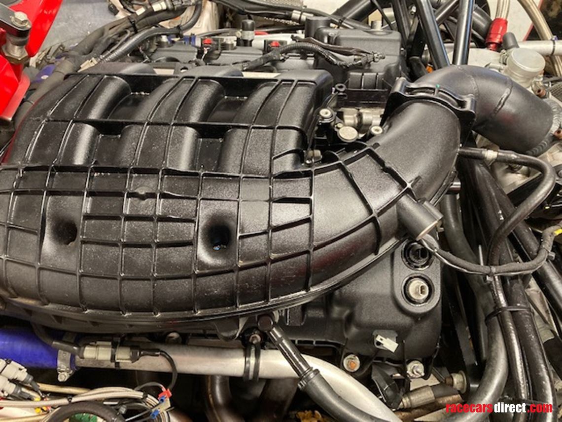 ginetta-g55-gt4-engine-and-gearbox