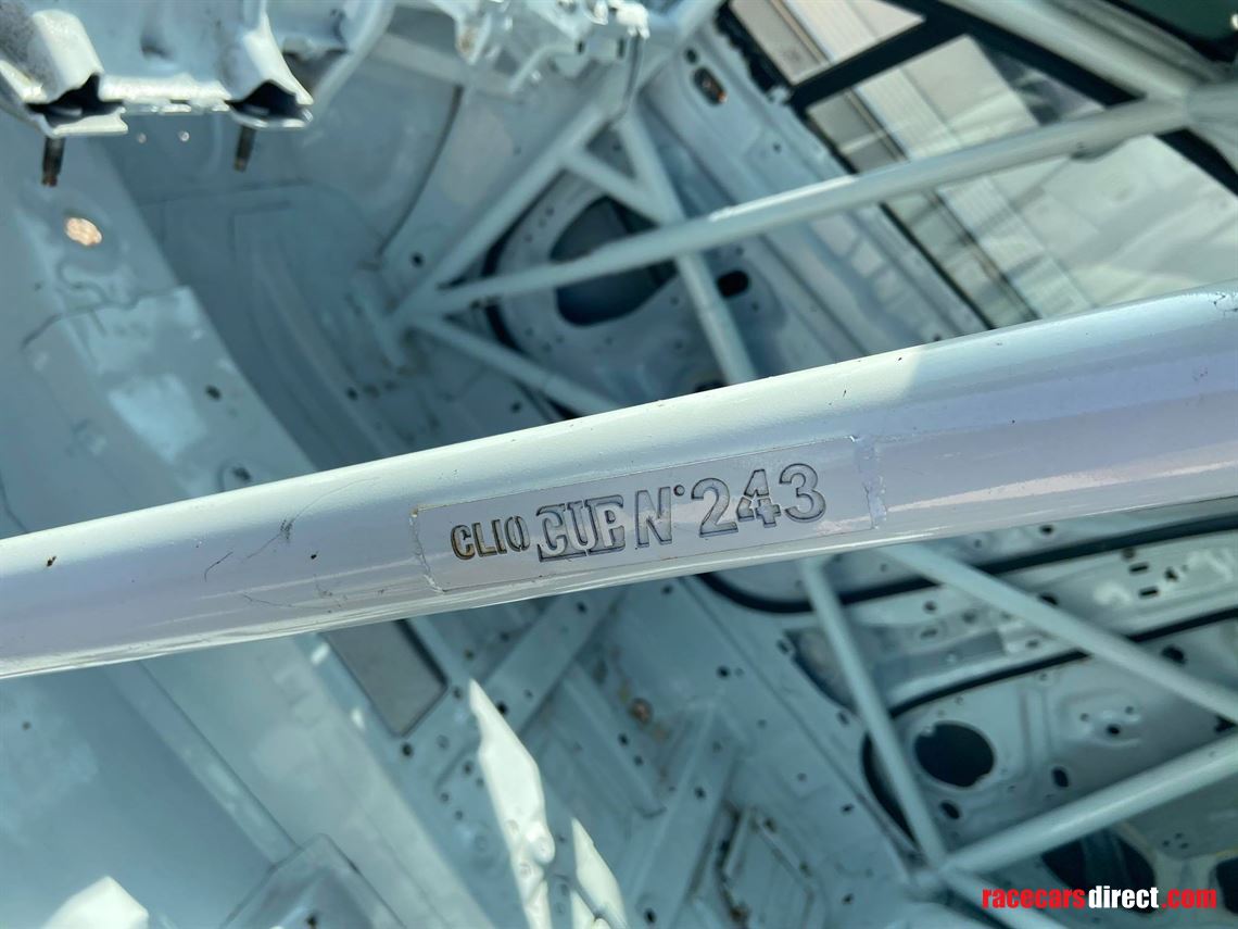 renault-clio-iv-cup-bodyshell-body-parts