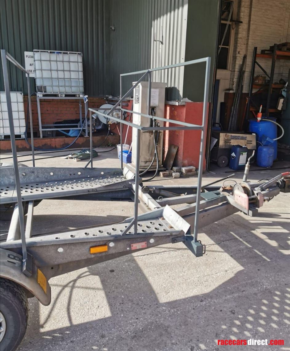 brenderup-tilting-covered-trailer