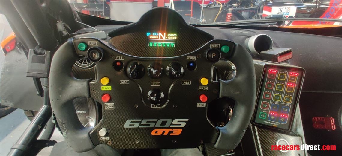 mclaren-650s-gt3---chassis-10