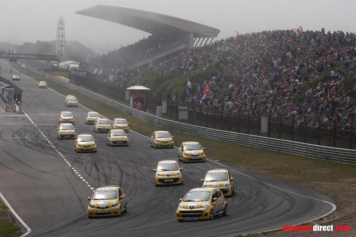 citroen-c1-cupcars-15-trailer