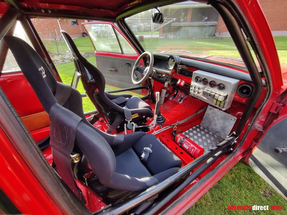 ford-escort-rally-car-1976
