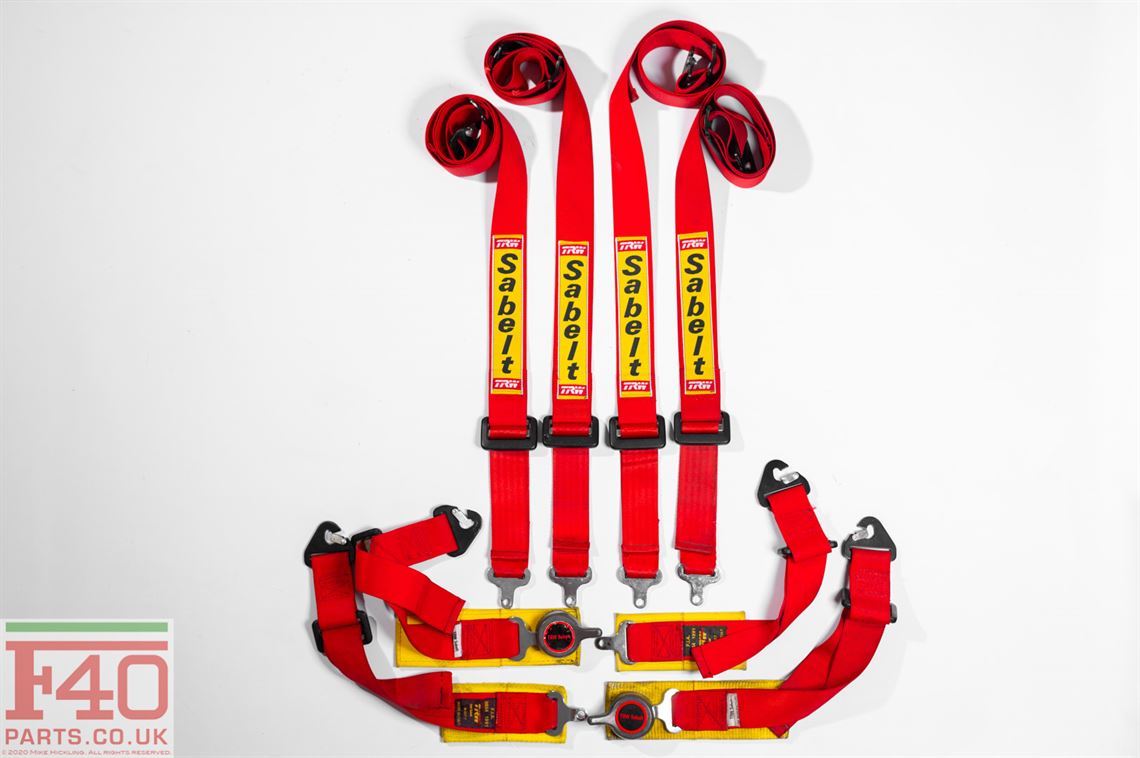 ferrari-f40lm-safety-belts-9495