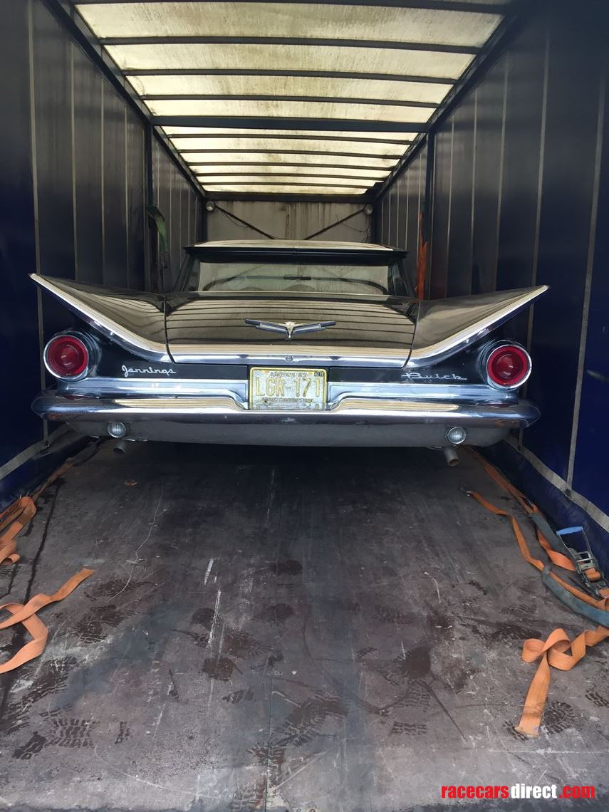 volvo-fl6-covered-car-transporter-sleeper