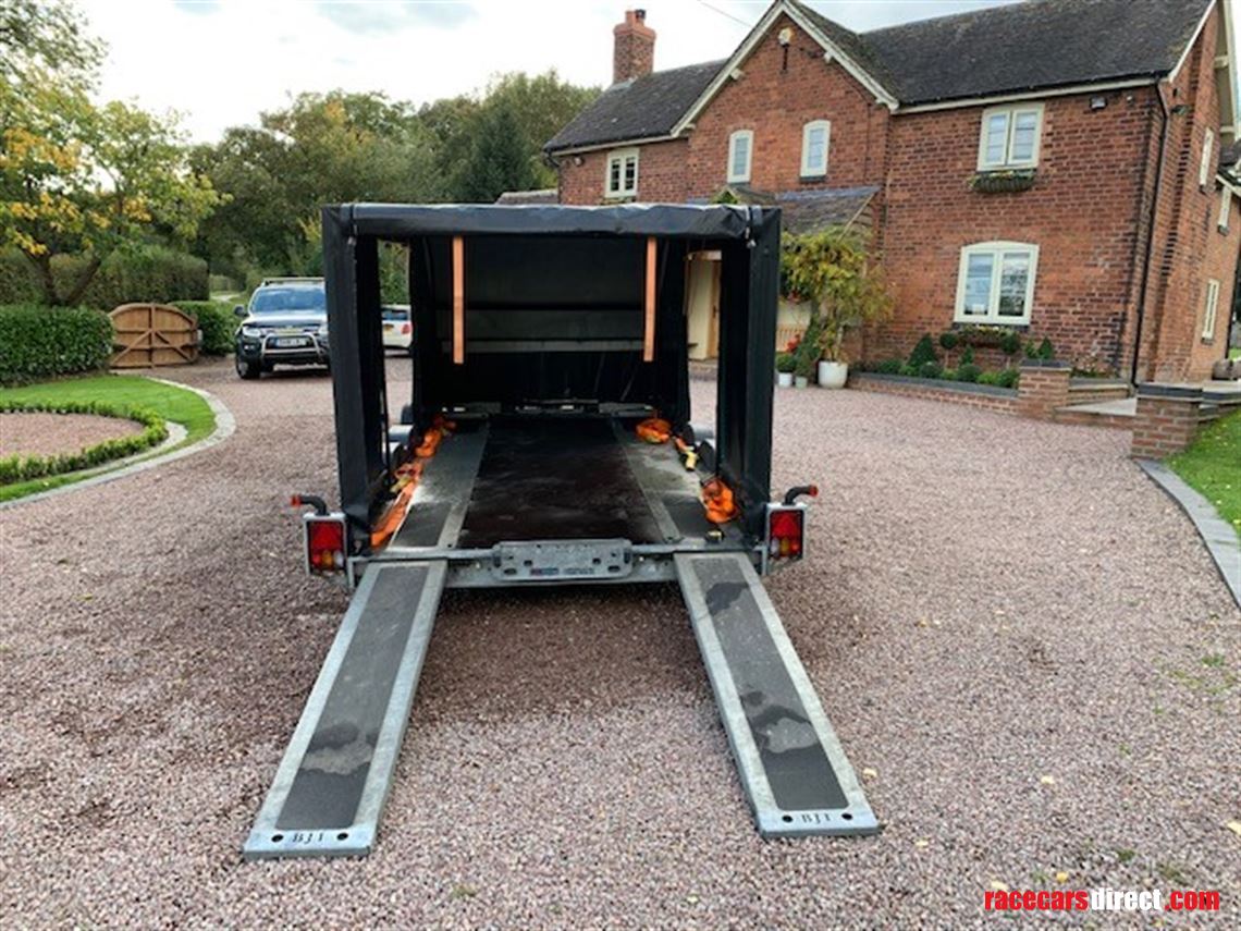 brian-james-a-max-trailer