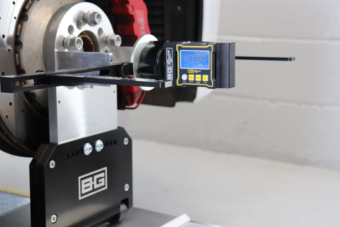 b-g-racing-hubstands-wpro-sticks-pcds