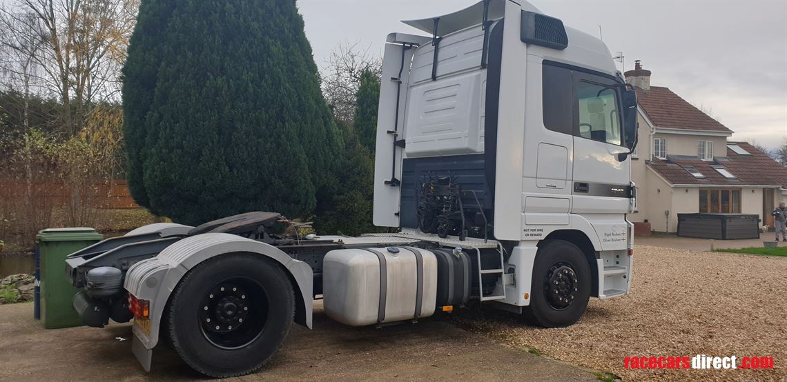 mercedes-actros-1848