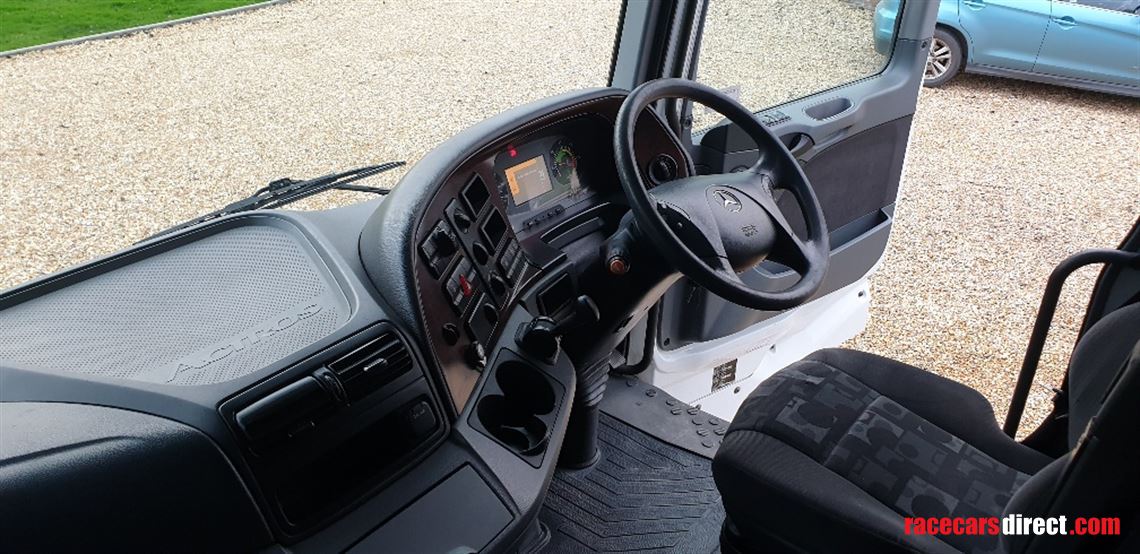 mercedes-actros-1848