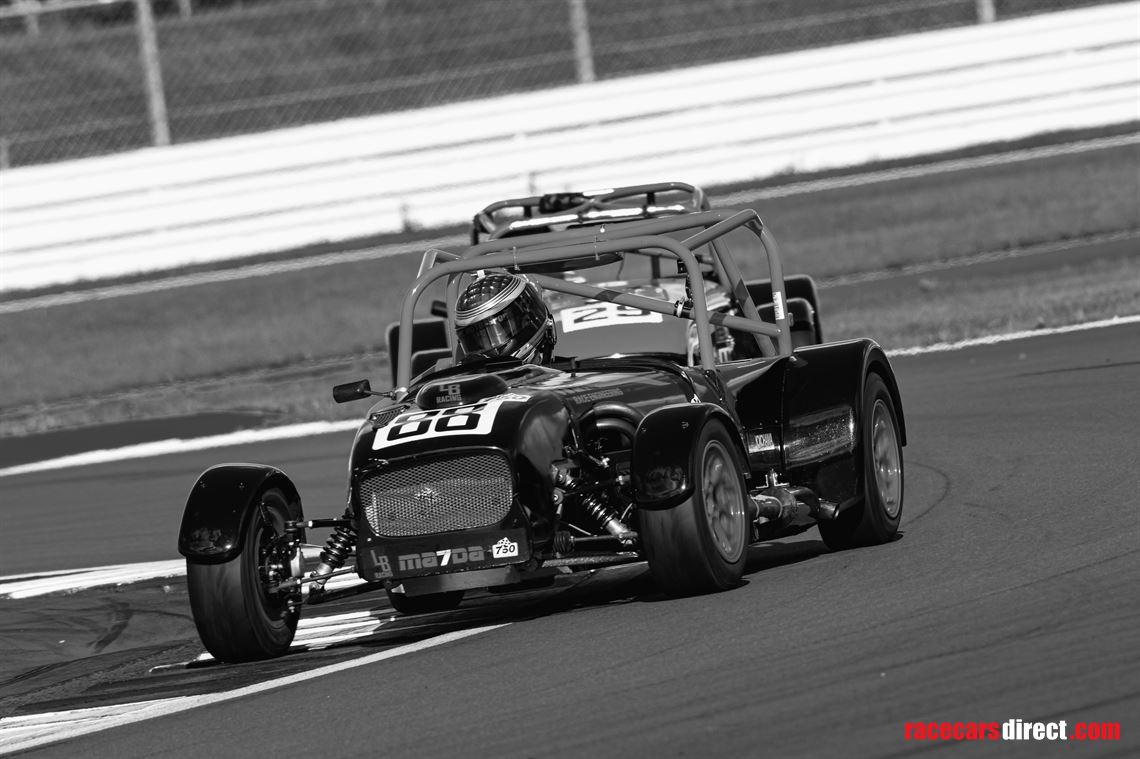 750mc-ma7da-race-car