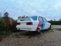bmw-e30-racetrack-car