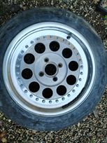 bmw-e30-racetrack-car