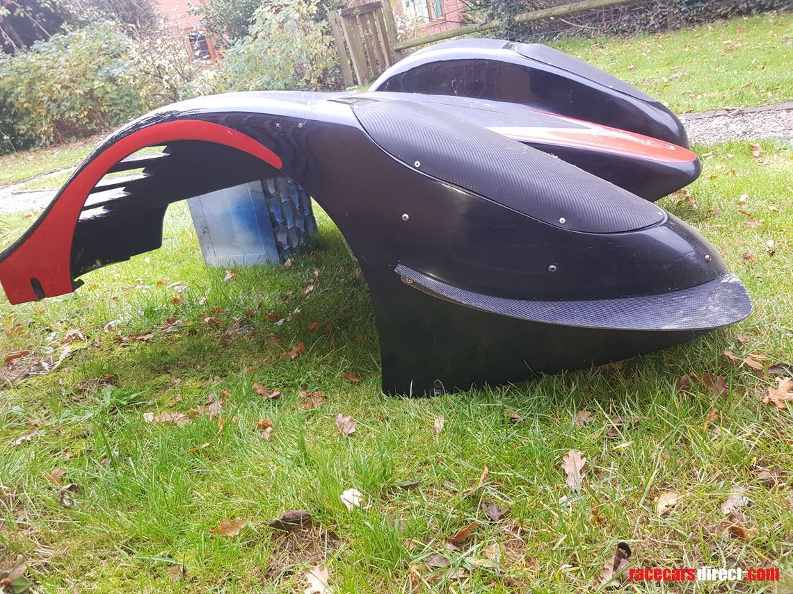 radical-sr3-front-bodywork