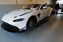 aston-martin-vantage-gt4-2020-specification