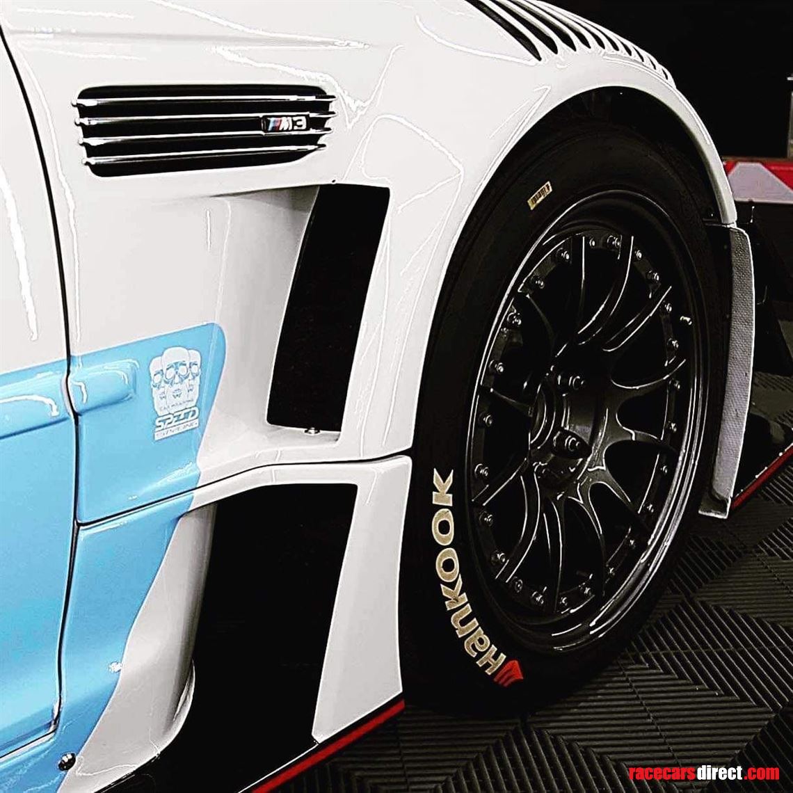 bmw-m3-gtr-ready-to-race