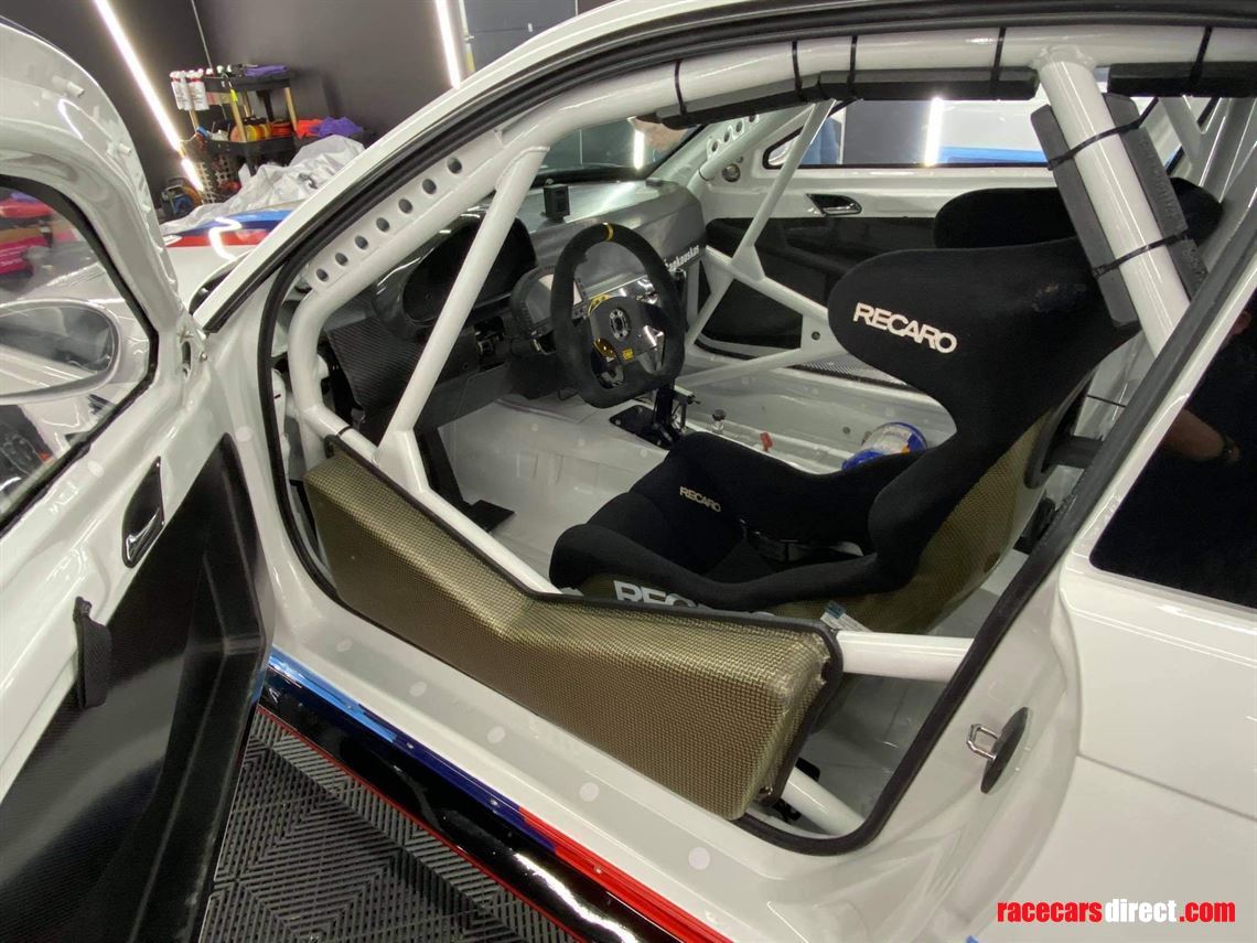 bmw-m3-gtr-ready-to-race