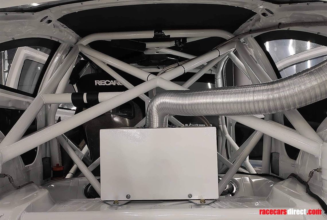 bmw-m3-gtr-ready-to-race