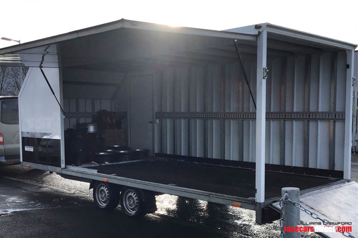 vezeko-formula-race-car-trailer