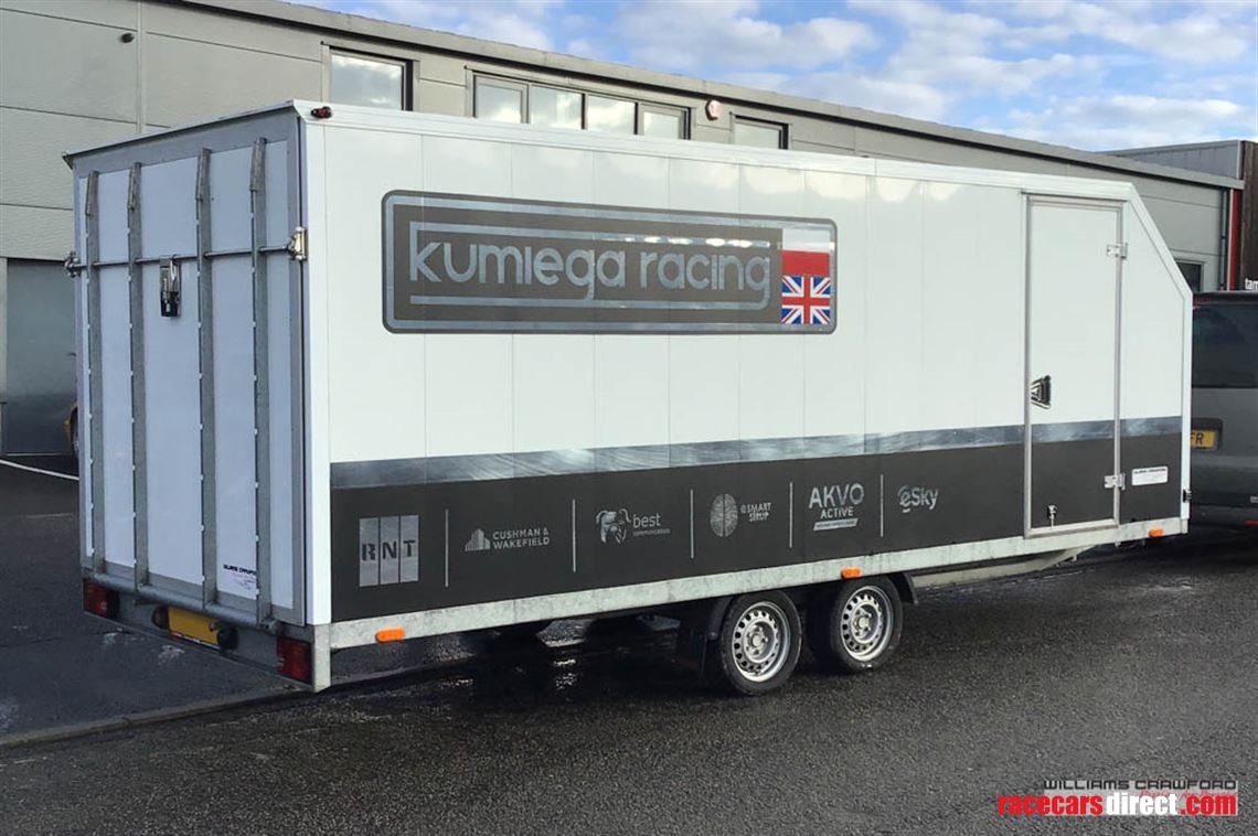 vezeko-formula-race-car-trailer