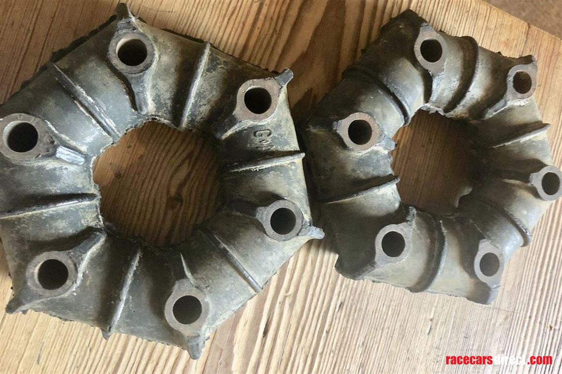 pair-large-donutrotaflex-type-drive-couplings