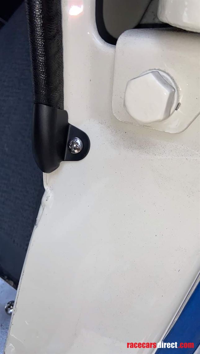 vintage-ford-transit-twin-wheeler-race-servic