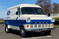 vintage-ford-transit-twin-wheeler-race-servic