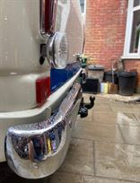 vintage-ford-transit-twin-wheeler-race-servic