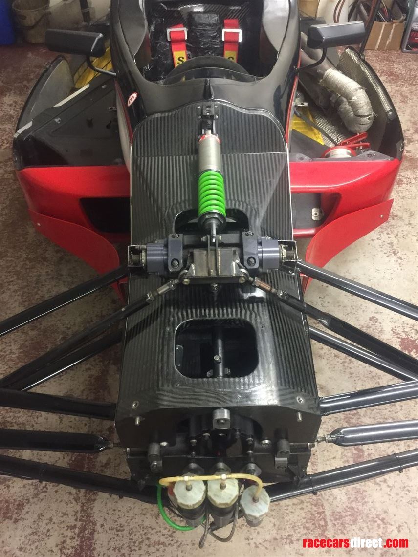 dallara-f301-with-ftr-gbox