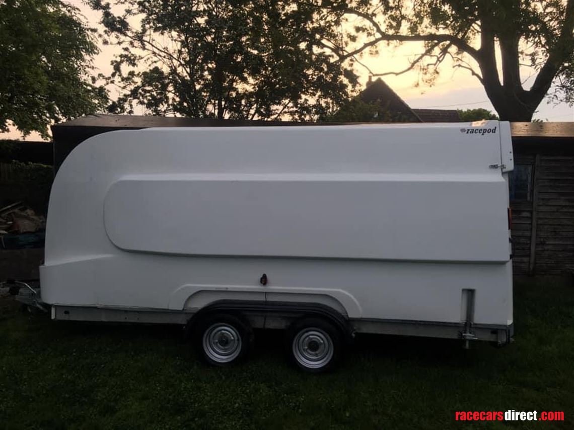formula-race-pod-covered-car-transport-traile