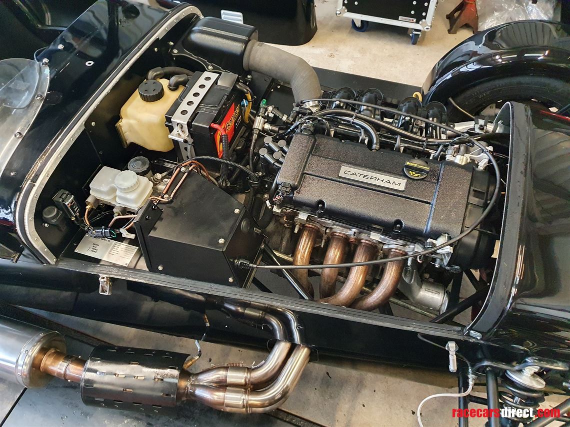 caterham-seven-16-310-race-car