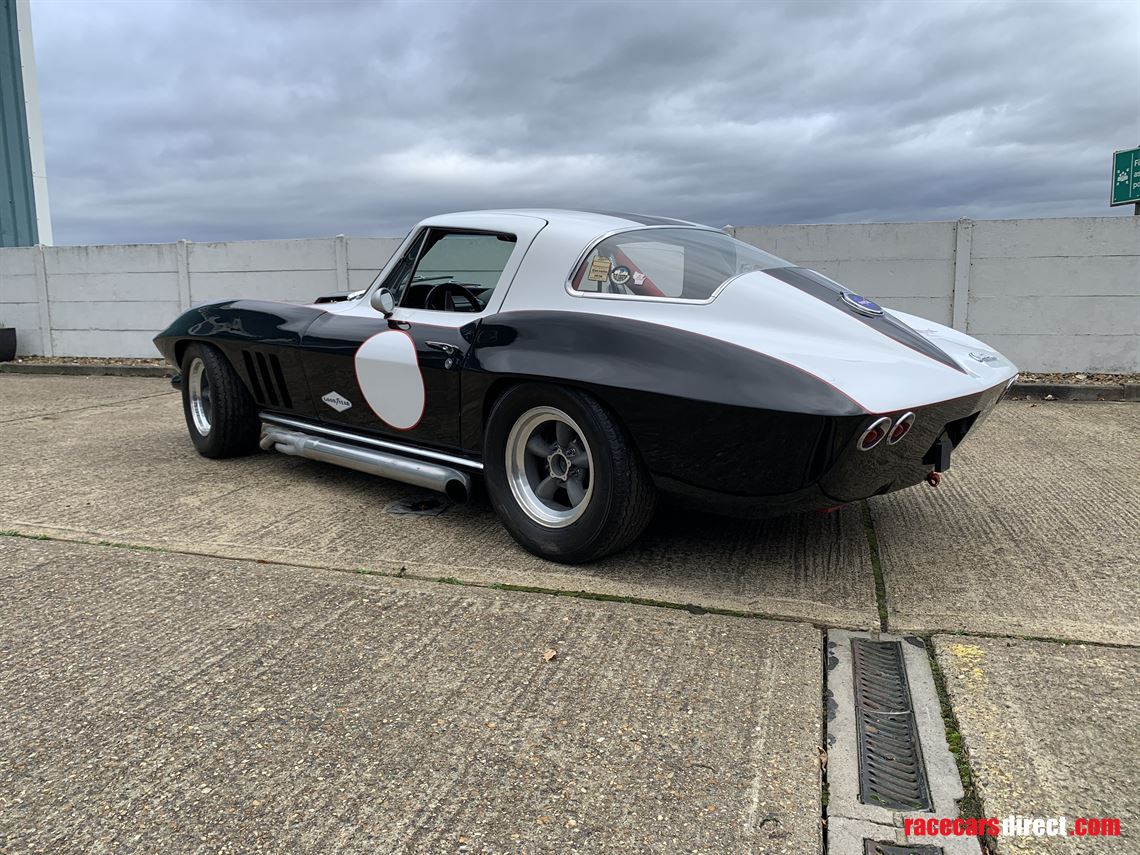 1965-corvette-c2-small-block