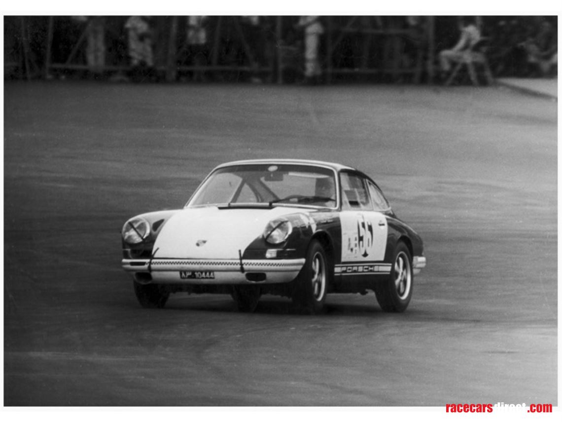 factory-prepared-porsche-911s