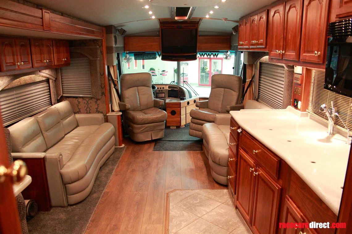 american-coach-eagle-40m