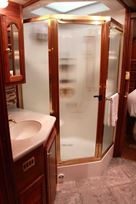 american-coach-eagle-40m