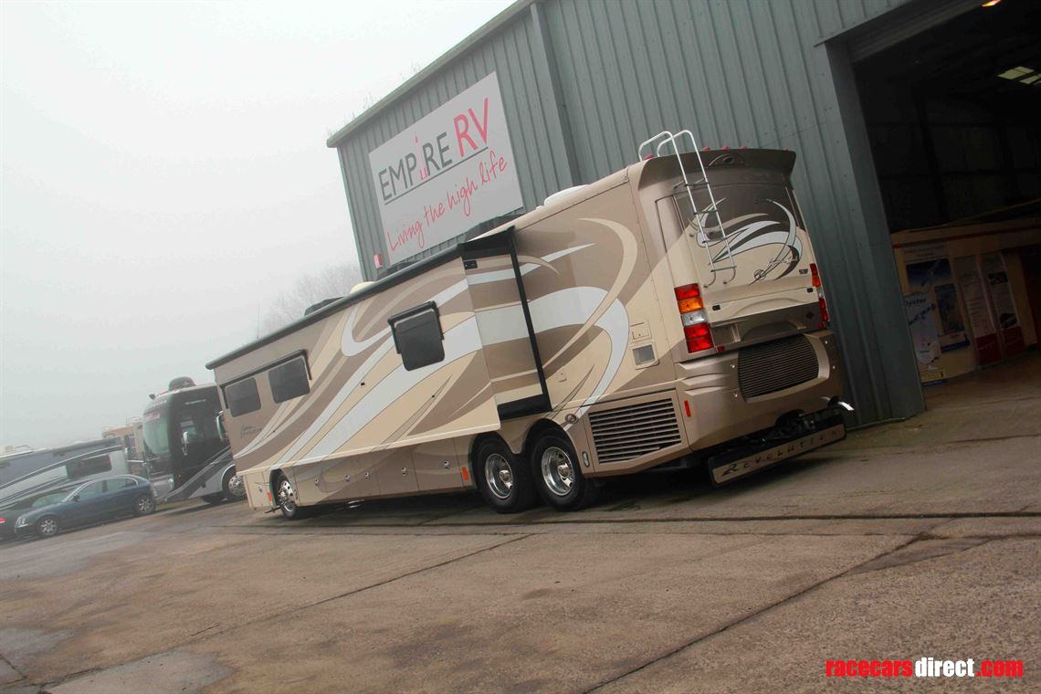 american-coach-revolution-42w